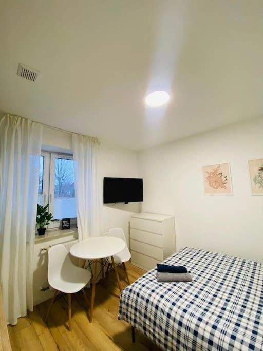 Apartamento Bezagenta Mozart8 Studio Easy Access To City Wifi Varsovia Exterior foto