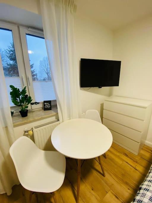 Apartamento Bezagenta Mozart8 Studio Easy Access To City Wifi Varsovia Exterior foto
